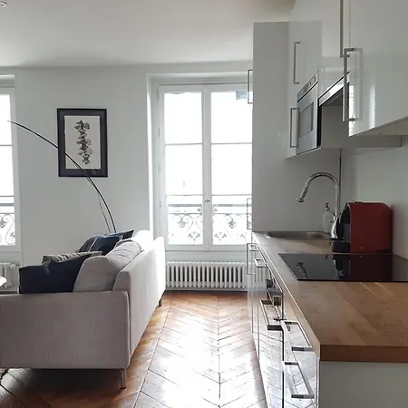 Nice In The Batignolles